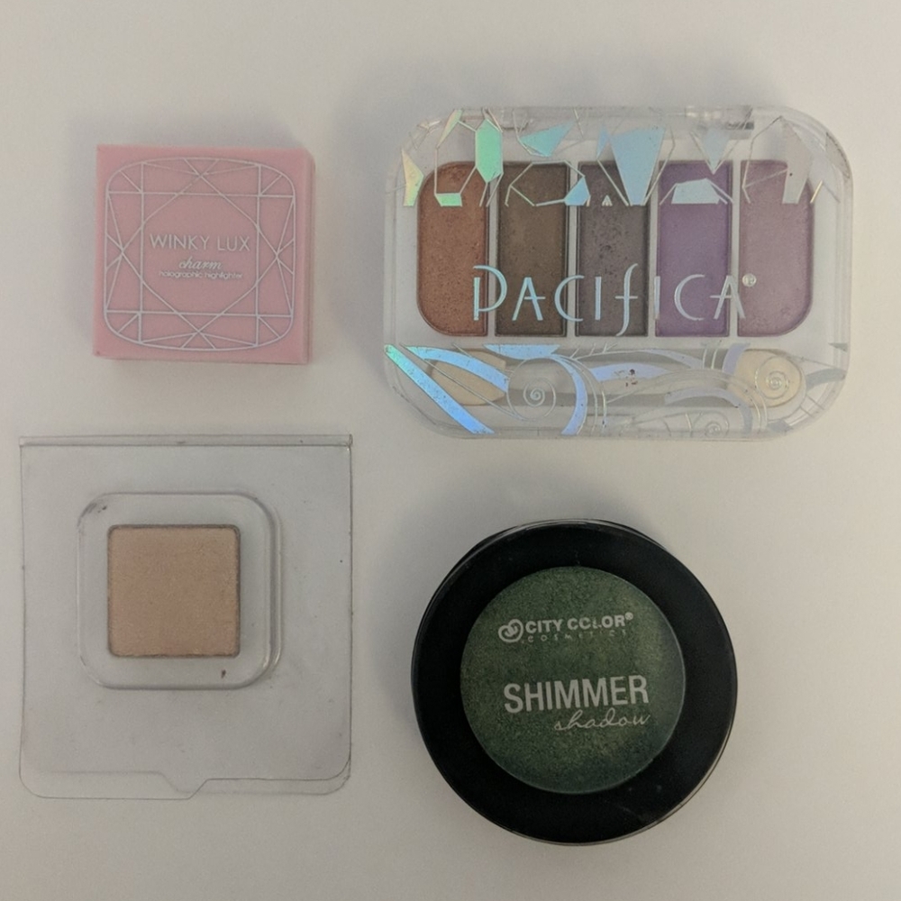 Illuminating makeup bundle
